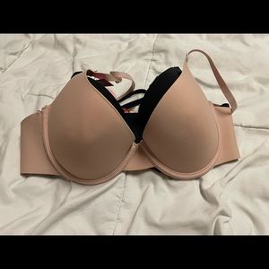 VINCE CAMUTO bra